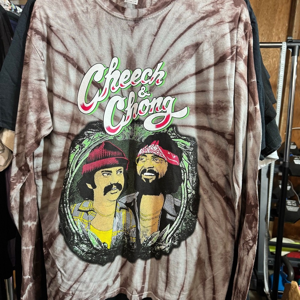 Cheech and Chong NWOT tie-dye size medium long sleeve